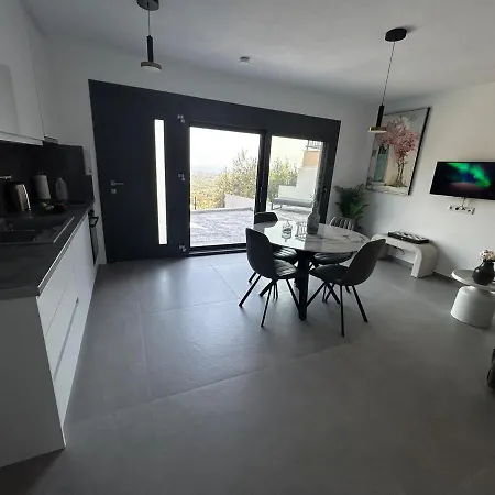 Olympus Pearl سكوتينا