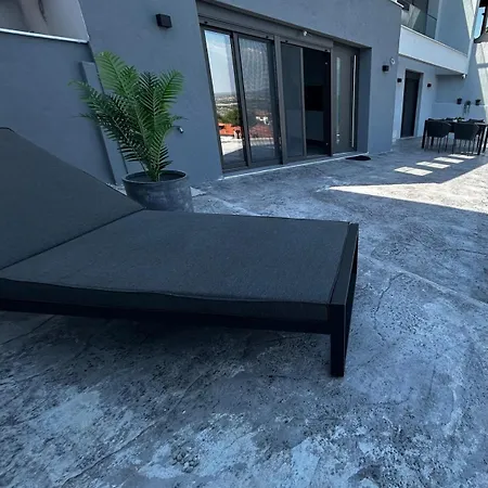 شقة Olympus Pearl