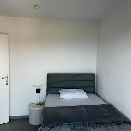 Olympus Pearl شقة